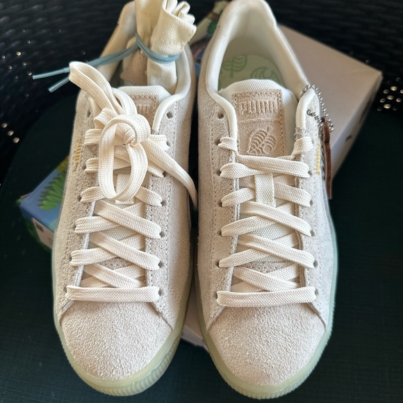 PUMA x Animal Crossing Suede Sneaker Junior SZ 4C NIB - Picture 2 of 12